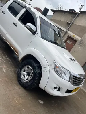 Toyota Hilux 2008 White