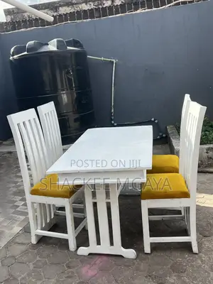 Diningi Table White Viti 4mbao