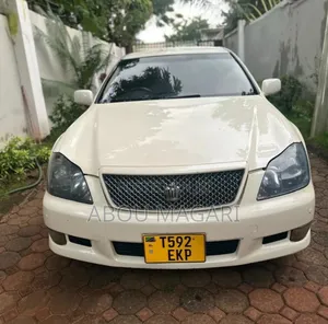 Toyota Crown 2006 White