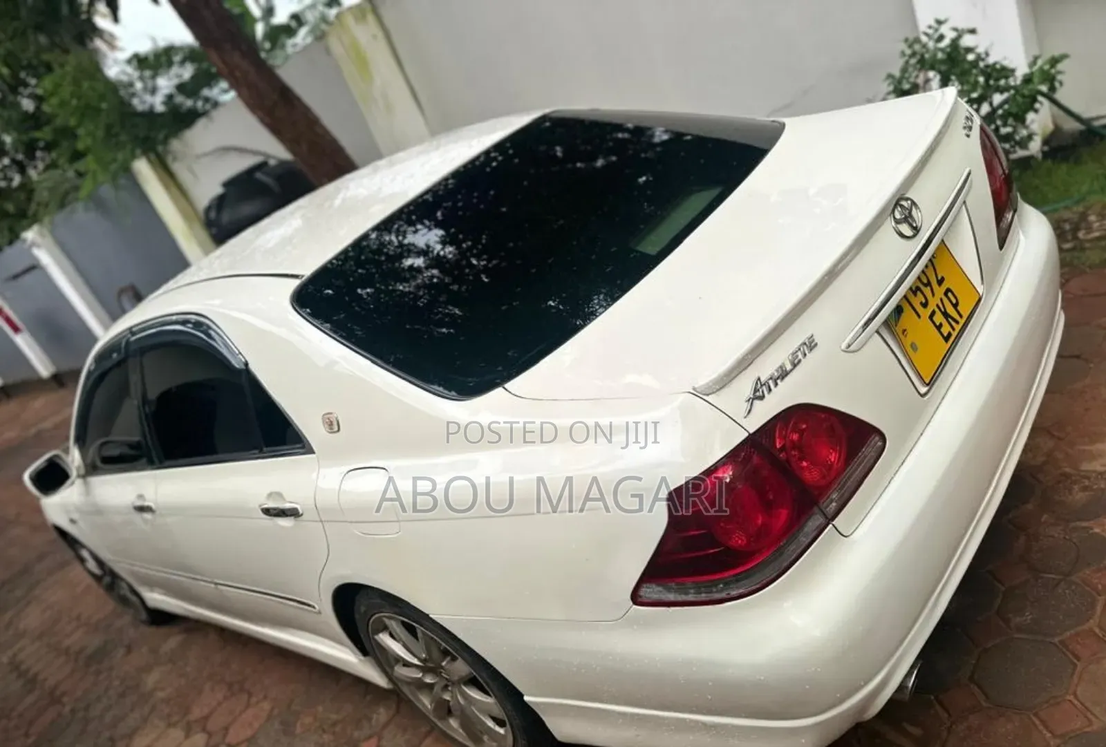 Toyota Crown 2006 White