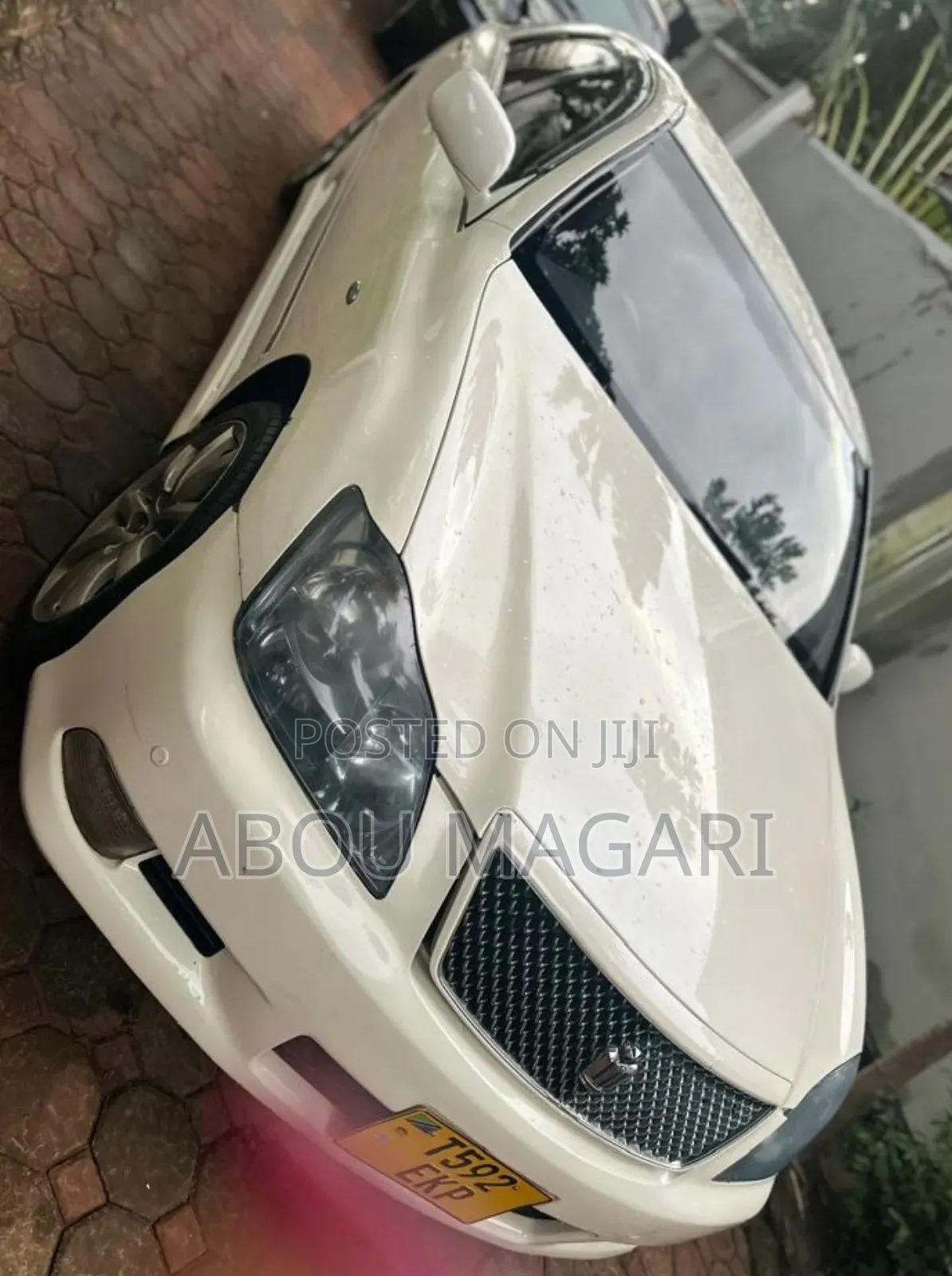 Toyota Crown 2006 White