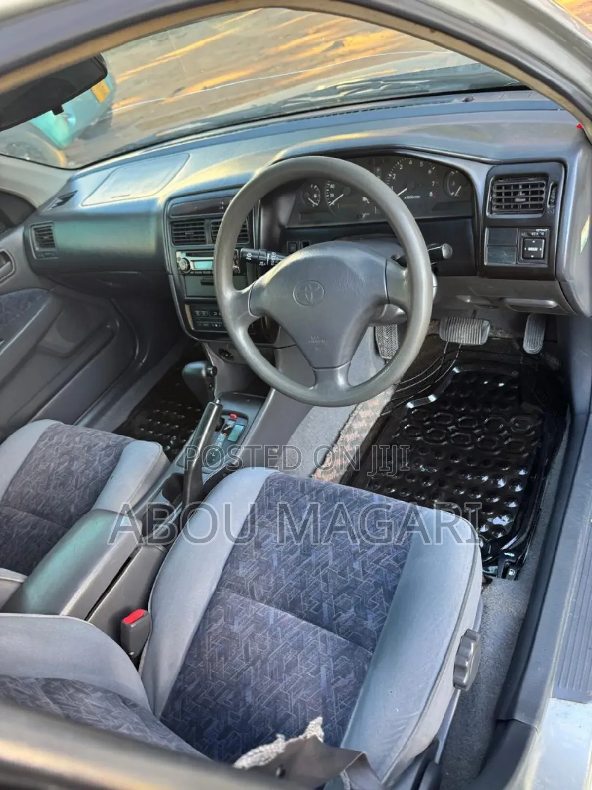 Toyota Carina 1.8 FWD Sedan 2001 Silver