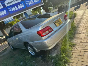 Toyota Carina 1.8 FWD Sedan 2001 Silver