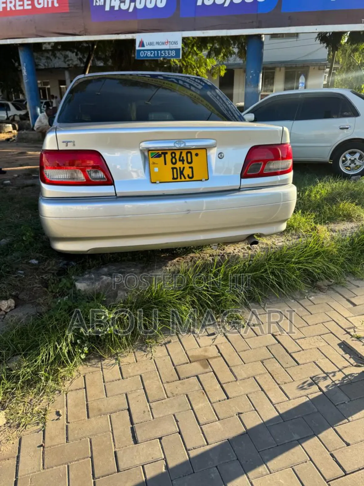 Toyota Carina 1.8 FWD Sedan 2001 Silver
