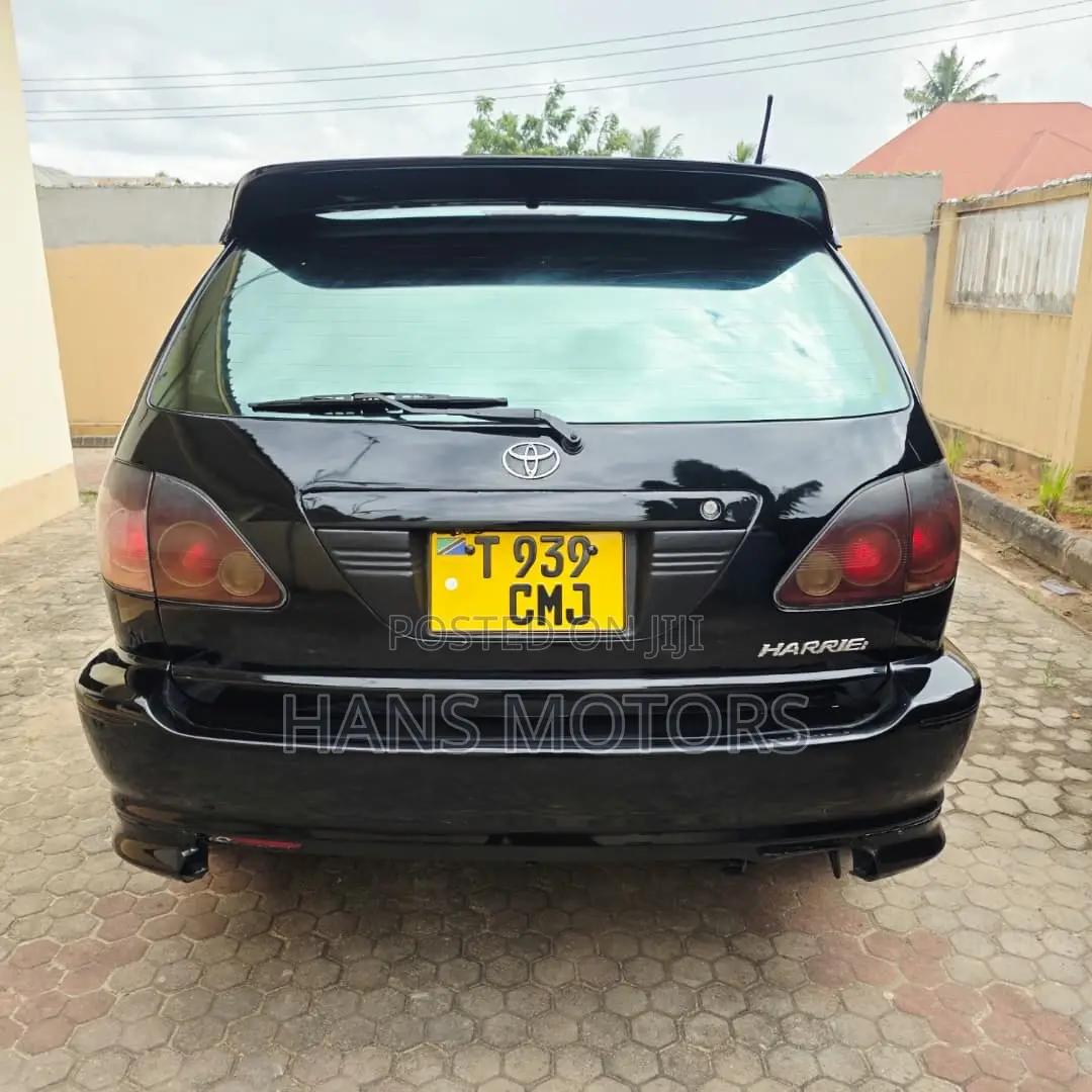 Toyota Harrier 1999 Black