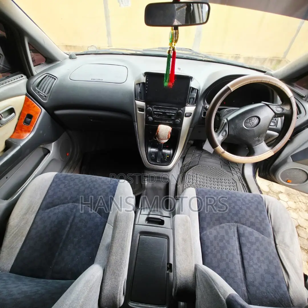 Toyota Harrier 1999 Black