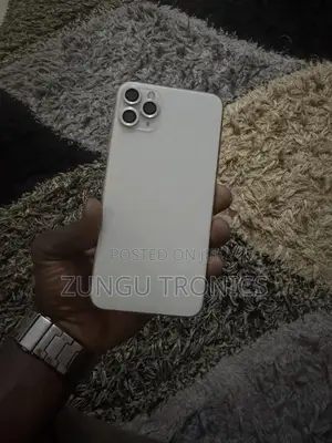 Apple iPhone 11 Pro Max 64 GB White