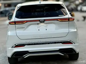 Toyota Harrier 2021 White