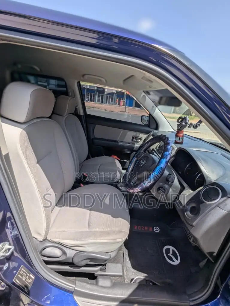 Mazda Verisa 2007 Blue