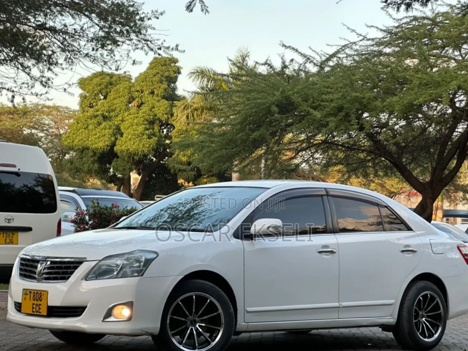 Toyota Premio 2012 White