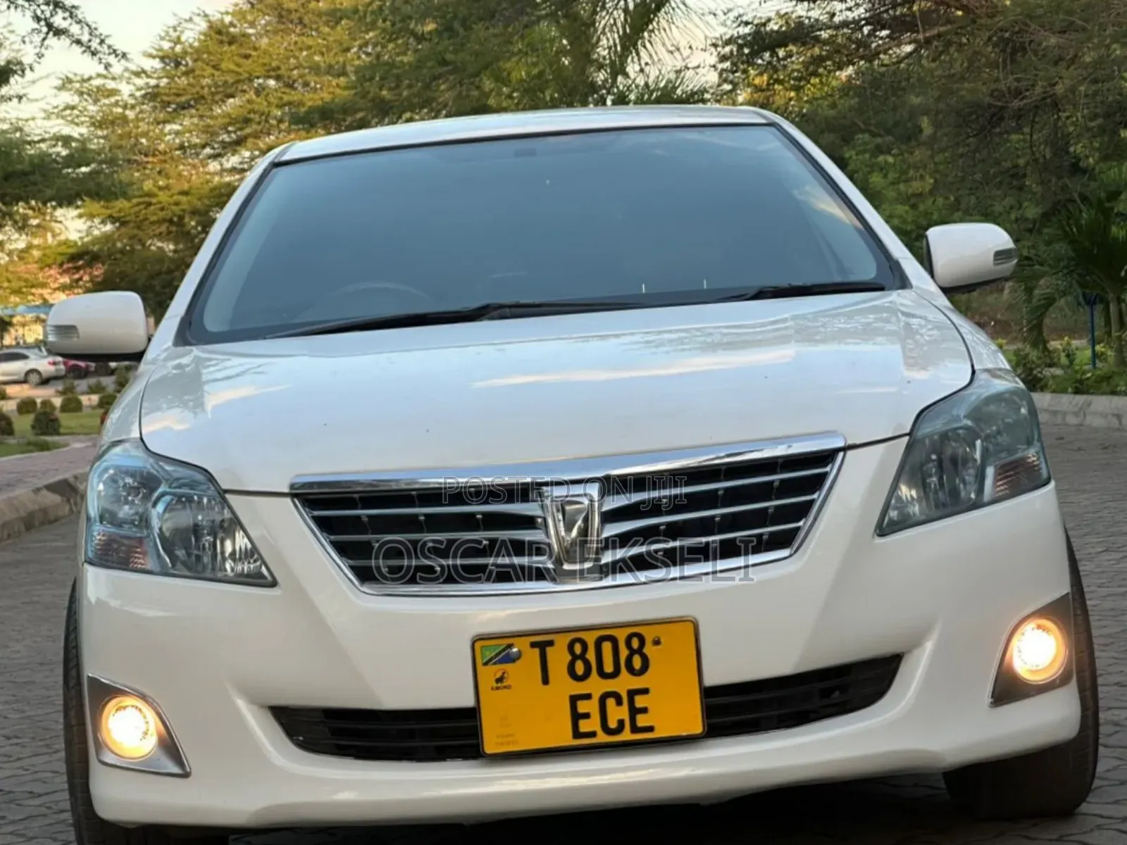 Toyota Premio 2012 White