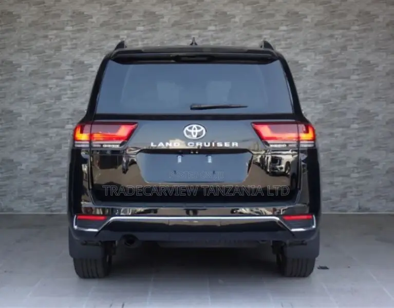 New Toyota Land Cruiser LC300 2023 Black