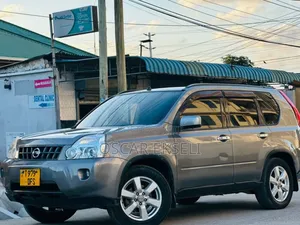 Nissan X-Trail 2010 Gray