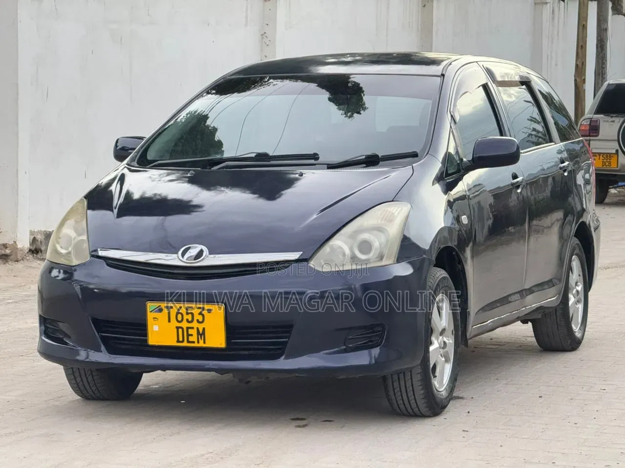 Toyota Wish 2005 Blue