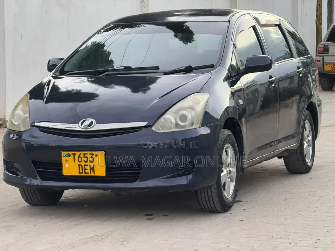 Toyota Wish 2005 Blue