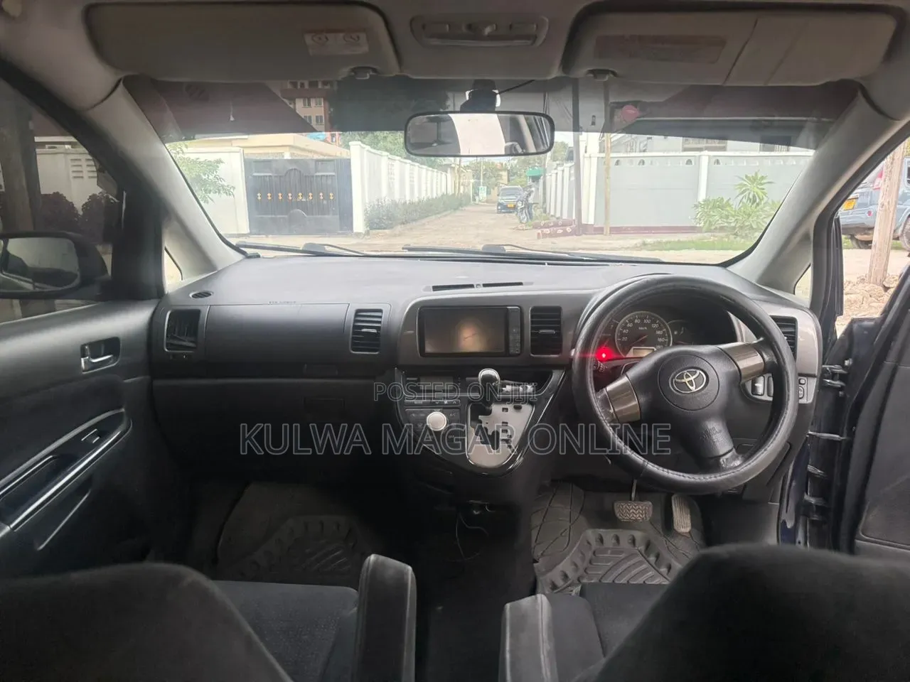 Toyota Wish 2005 Blue