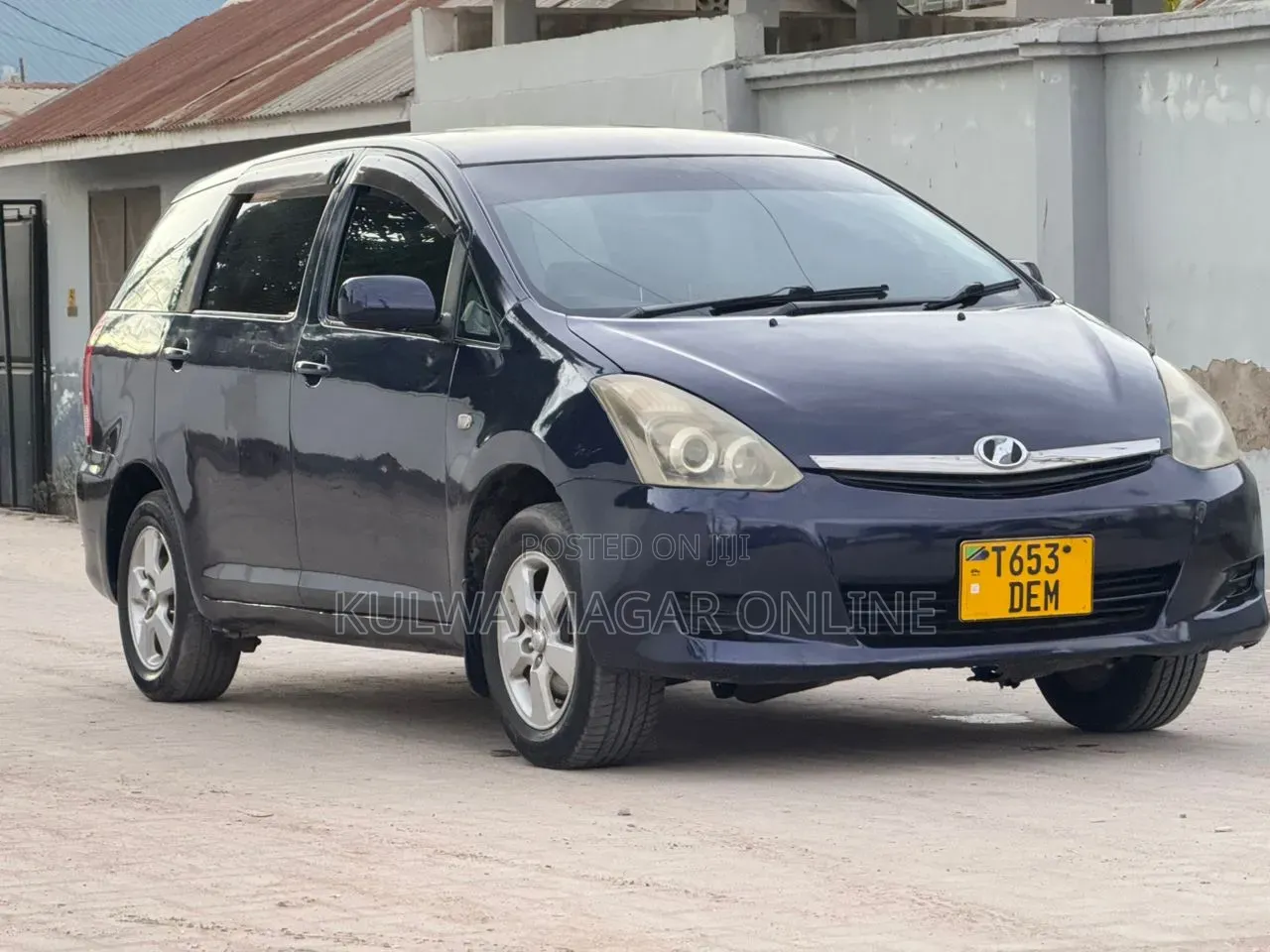 Toyota Wish 2005 Blue