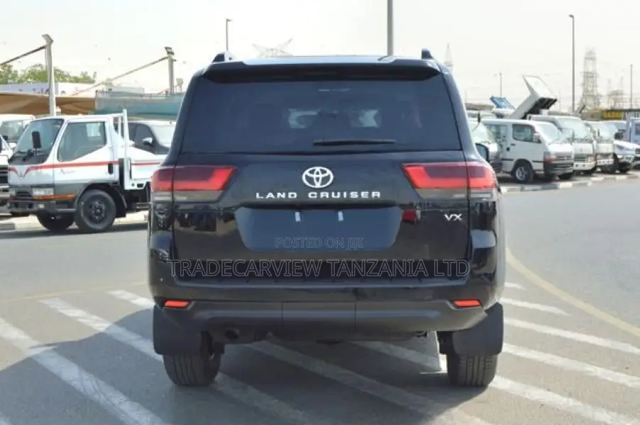 New Toyota Land Cruiser LC300 2024 Black