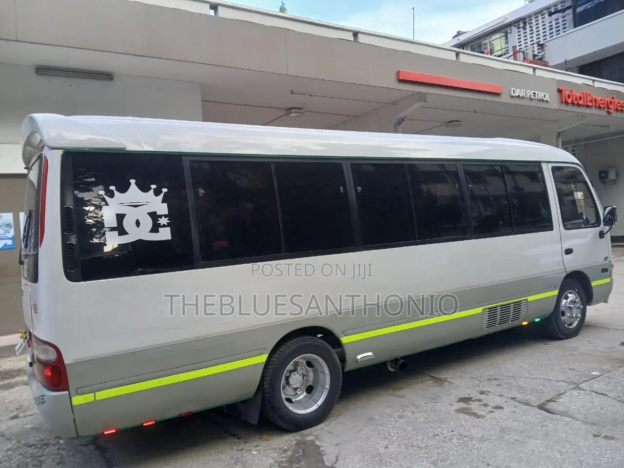 Toyota Coaster 2000 Silver