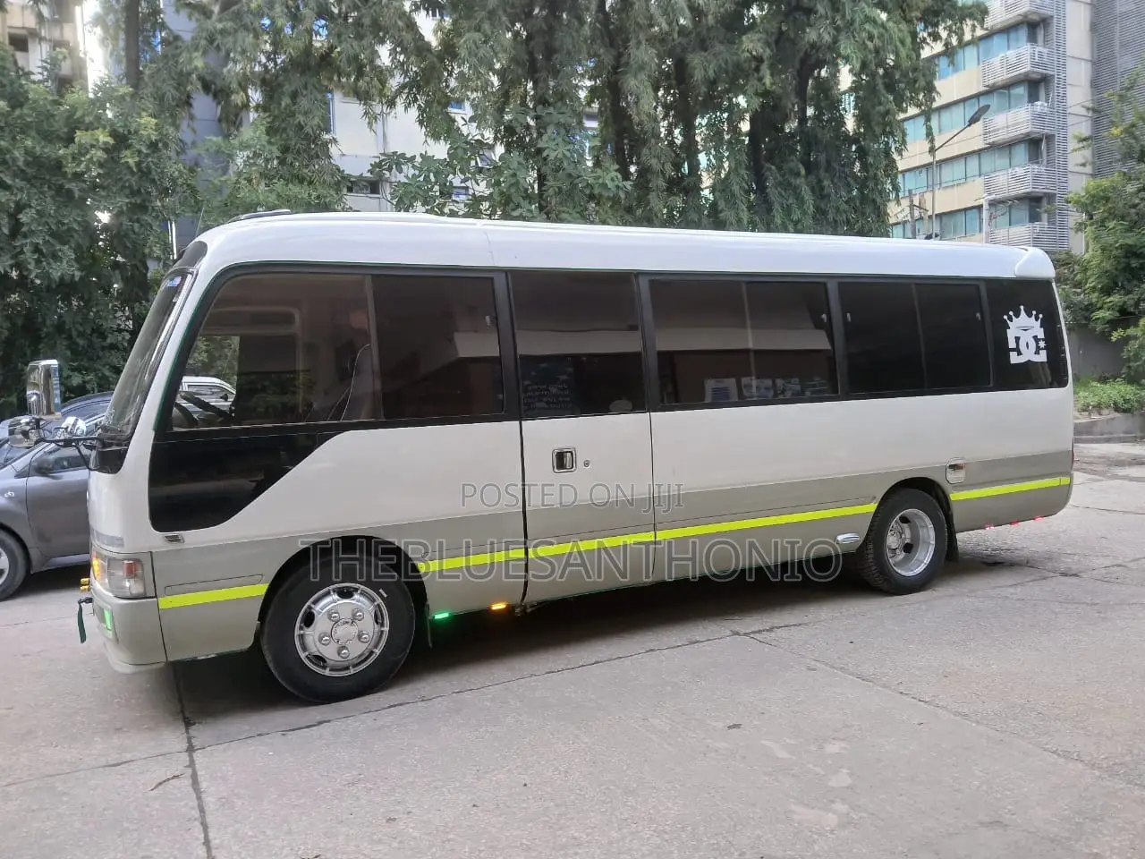 Toyota Coaster 2000 Silver