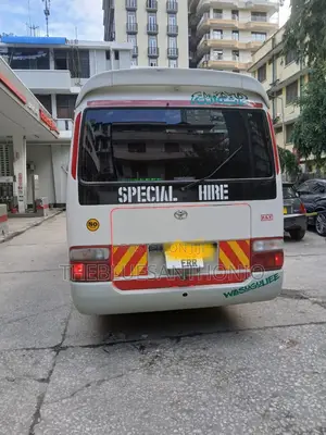 Toyota Coaster 2000 Silver