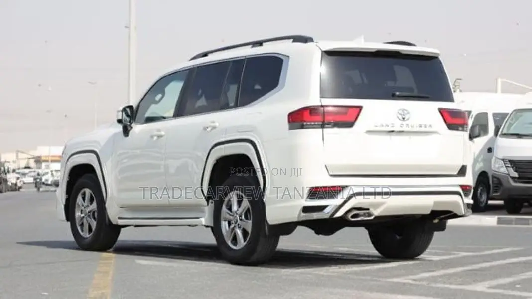 New Toyota Land Cruiser LC300 2024 Pearl