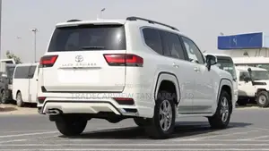 New Toyota Land Cruiser LC300 2024 Pearl