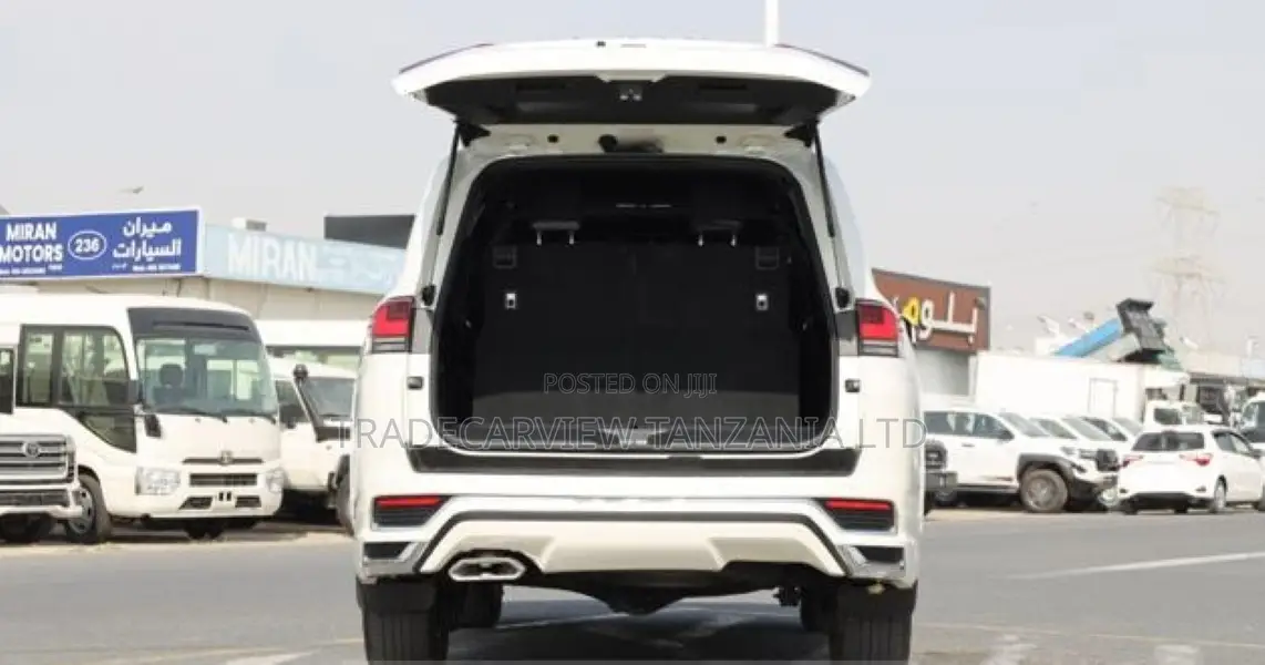 New Toyota Land Cruiser LC300 2024 Pearl