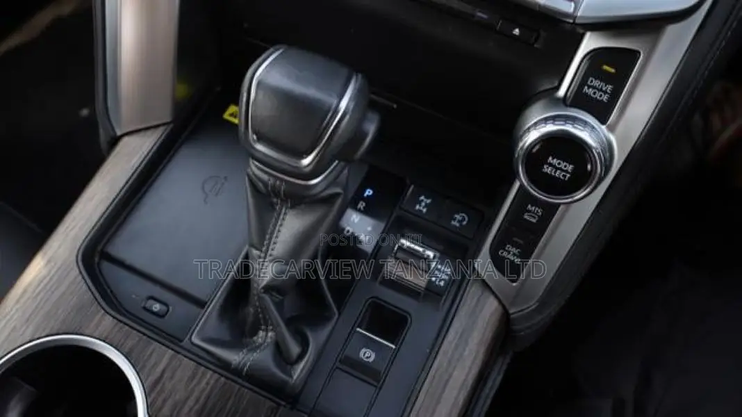 New Toyota Land Cruiser LC300 2024 Pearl
