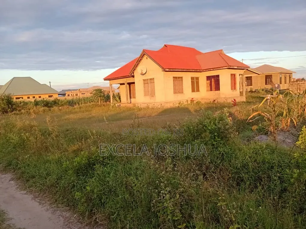 3bdrm House in Excela Joshua, Chanika for sale