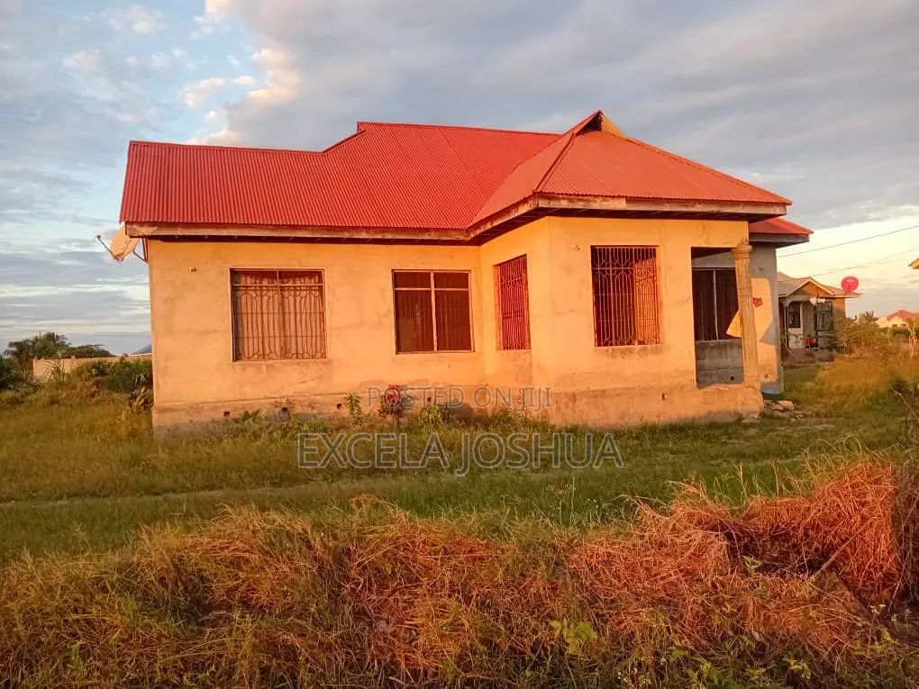 3bdrm House in Excela Joshua, Chanika for sale
