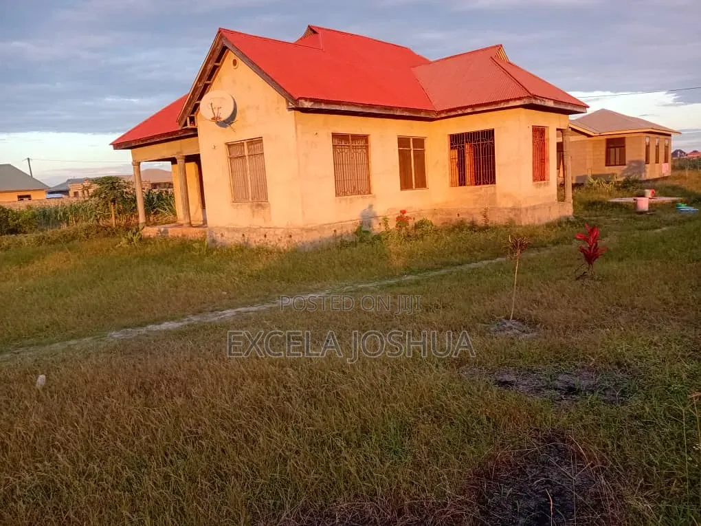 3bdrm House in Excela Joshua, Chanika for sale