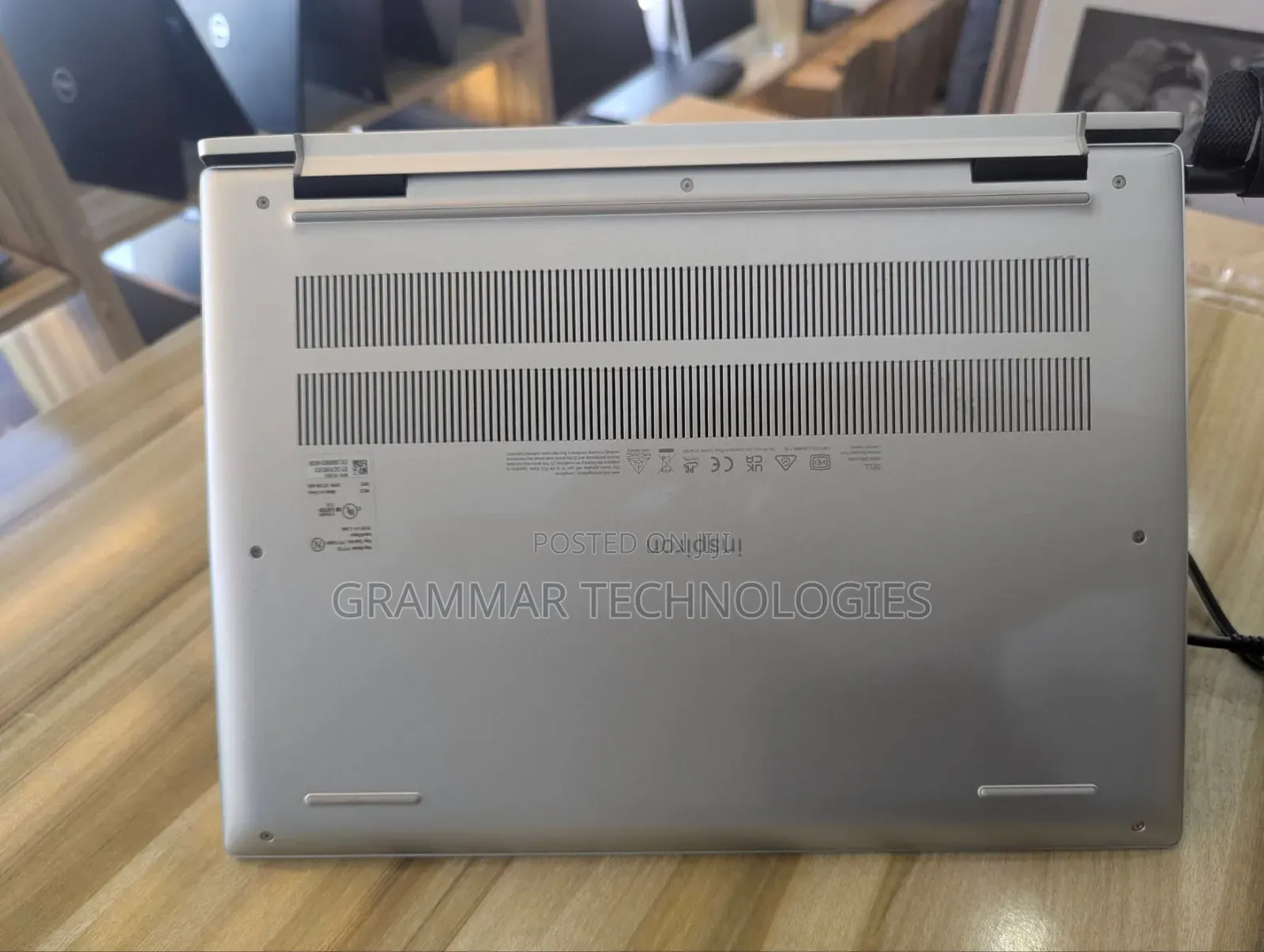 New Laptop Dell Inspiron 14 16GB Intel Core i7 SSD 4T