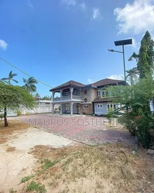 6bdrm House in Mikocheni for rent