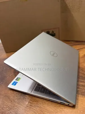 New Laptop Dell Inspiron 14 16GB Intel Core i7 SSD 4T