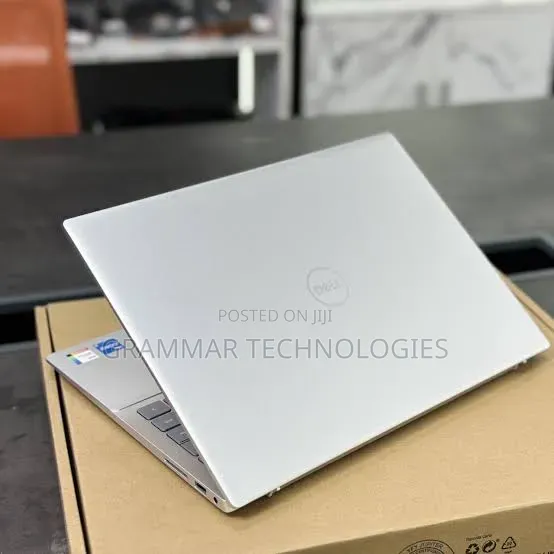 New Laptop Dell Inspiron 14 16GB Intel Core i7 SSD 4T