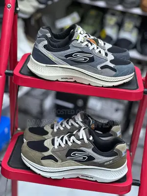 Mazora Footwear
