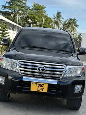 Toyota Land Cruiser 2013 Black