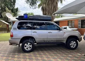 Toyota Land Cruiser 2003 Gray