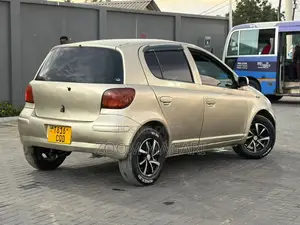 Toyota Vitz 2003 Beige