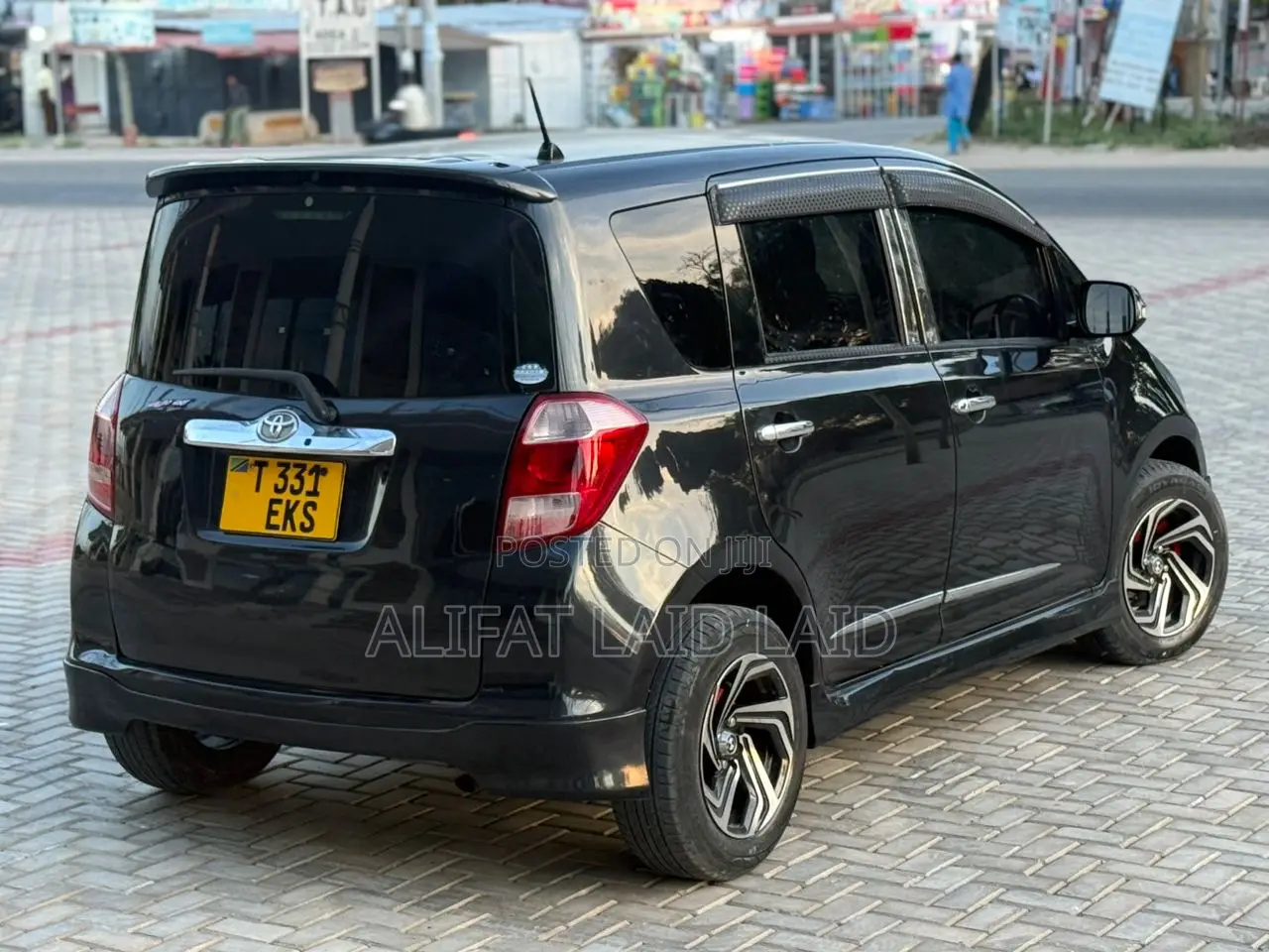 Toyota Ractis 1.3 FWD 2006 Black