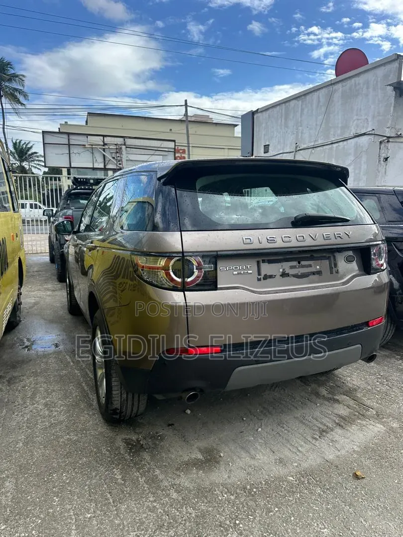 Land Rover Discovery 2015 Beige