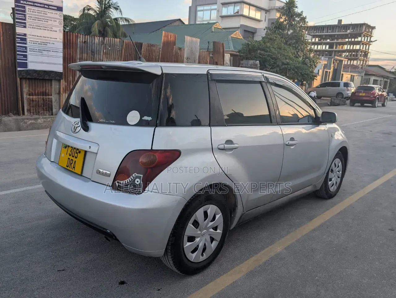 Toyota IST 2003