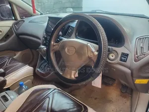 Toyota Harrier 2001 White