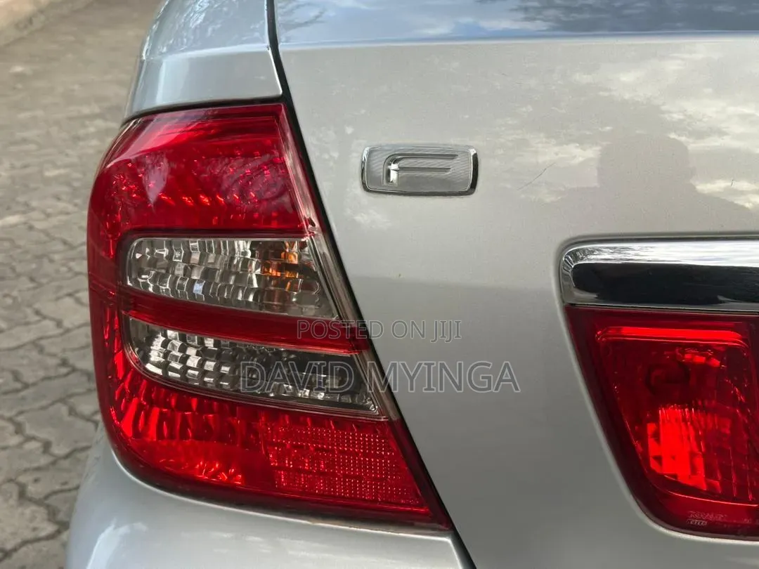 Toyota Premio 2006 Silver