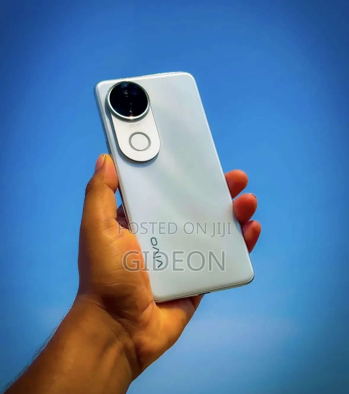 Vivo V50e 128 GB Silver