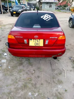 Toyota Corolla 1999 Red