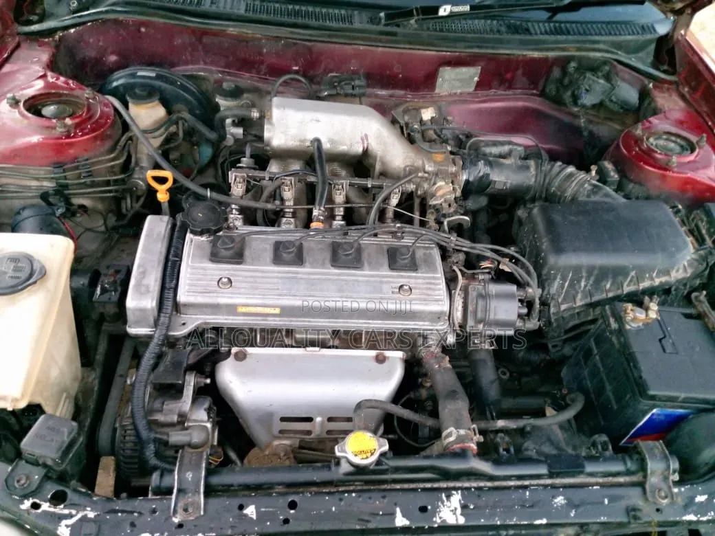 Toyota Corolla 1999 Red