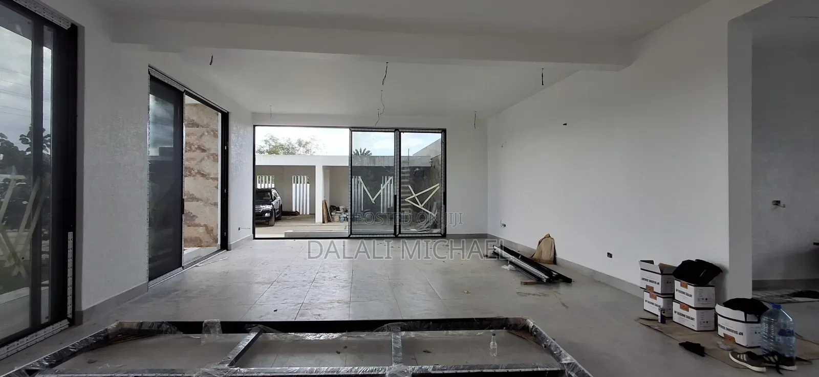 6bdrm Mansion in Baharibeach, Kunduchi for sale