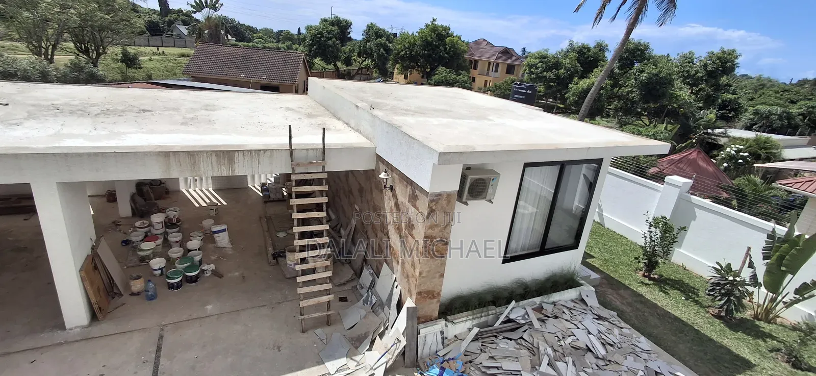 6bdrm Mansion in Baharibeach, Kunduchi for sale